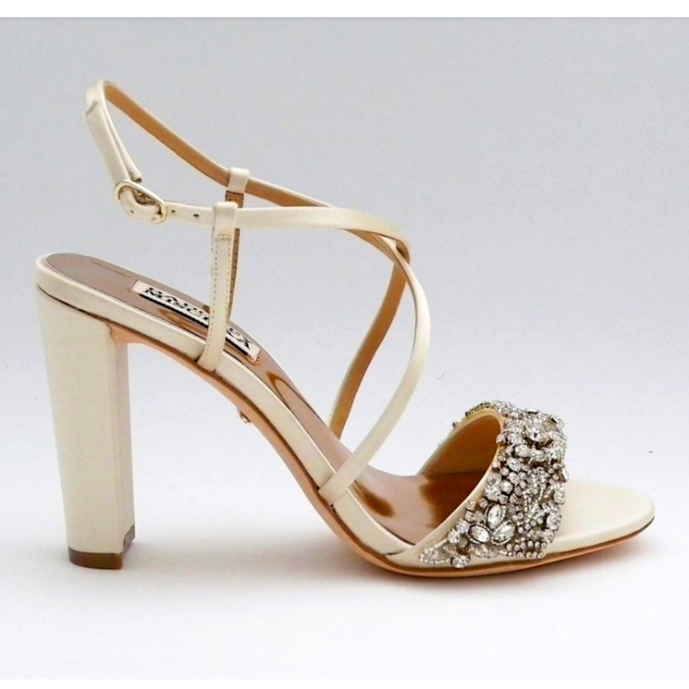 Badgley Mischka Ivory Carolyn Block heel Wedding Sandal